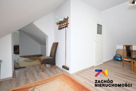 Dwa domy z ziemią rolną w Broniszowie